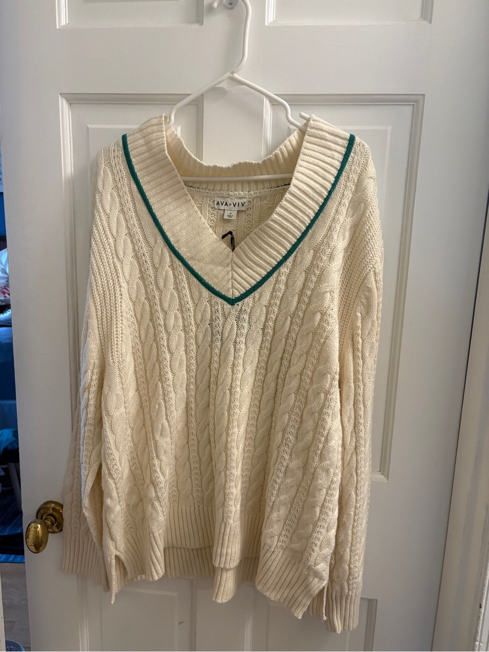 Ava & Viv Cream Cable V‑Neck Sweater with Green Trim